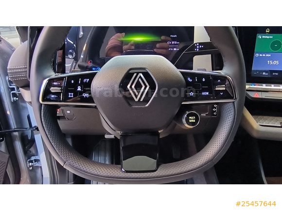 Renault Megane E-Tech Iconic 2023 Model İzmir (KOMPLE PPF KAPLI) HATA BOYA TRAMER YOK