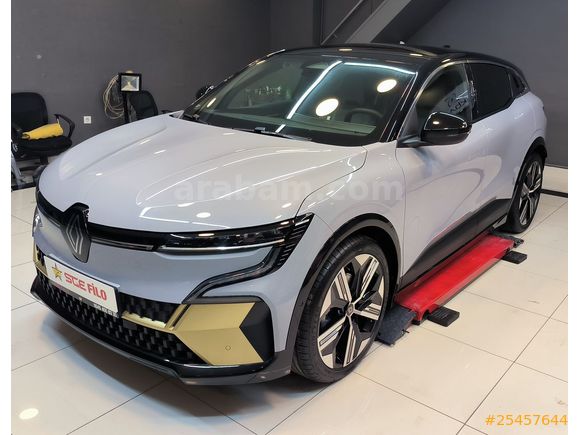 Renault Megane E-Tech Iconic 2023 Model İzmir (KOMPLE PPF KAPLI) HATA BOYA TRAMER YOK