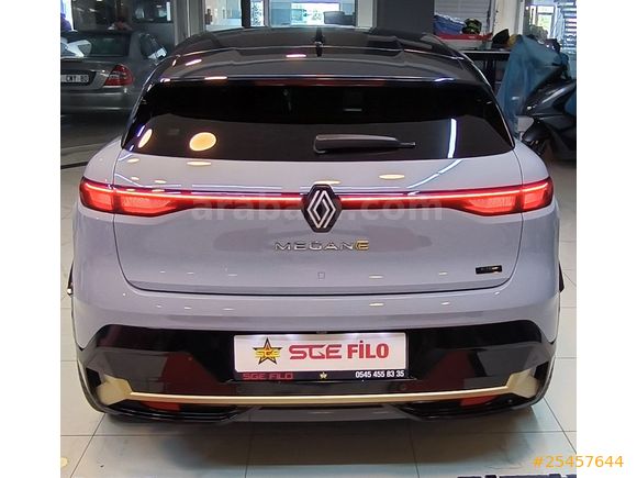 Renault Megane E-Tech Iconic 2023 Model İzmir (KOMPLE PPF KAPLI) HATA BOYA TRAMER YOK