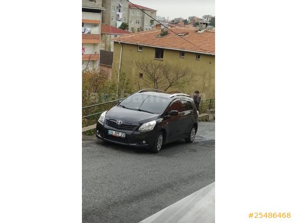 Sahibinden Toyota Verso 2.0 D-4D 2011 Model