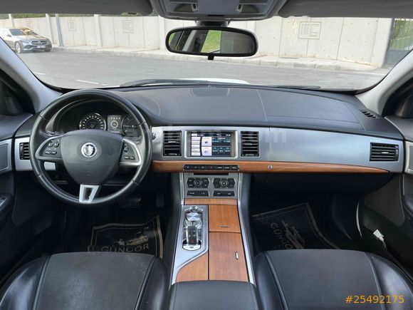 Galeriden Jaguar XF 2.2 D 2012 Model İzmir