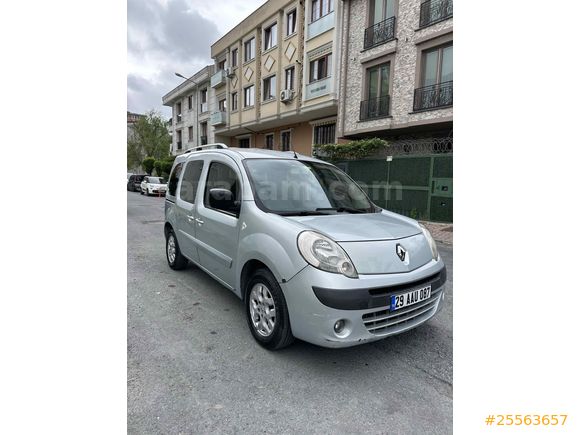 Sahibinden Renault Kangoo Multix 1.5 dCi Extreme 2012 Model 110 hp 