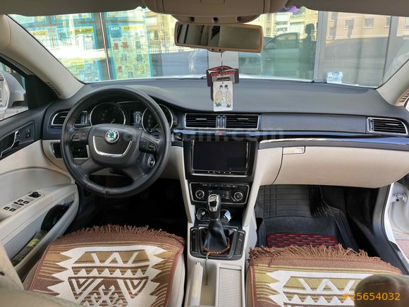 Sahibinden Skoda SuperB 1.6 TDI Elegance 2012 Model