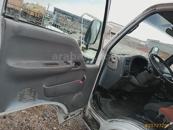 Galeriden Kia Bongo K2700 DLX motor yeni. Balıkesir