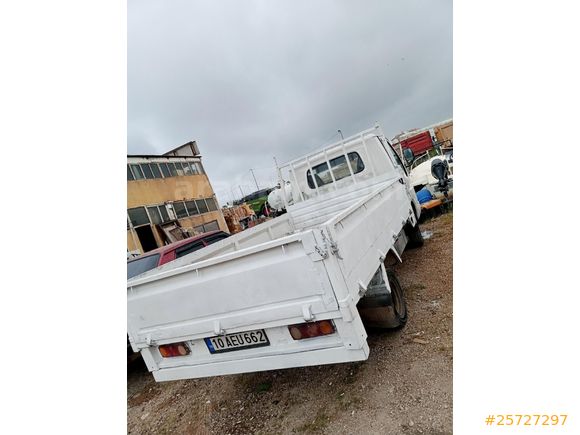 Galeriden Kia Bongo K2700 DLX motor yeni. Balıkesir