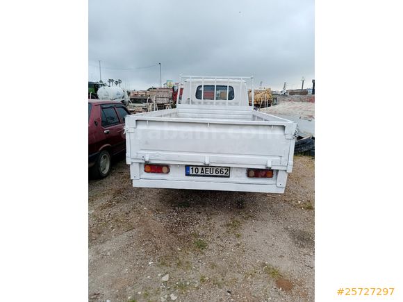 Galeriden Kia Bongo K2700 DLX motor yeni. Balıkesir