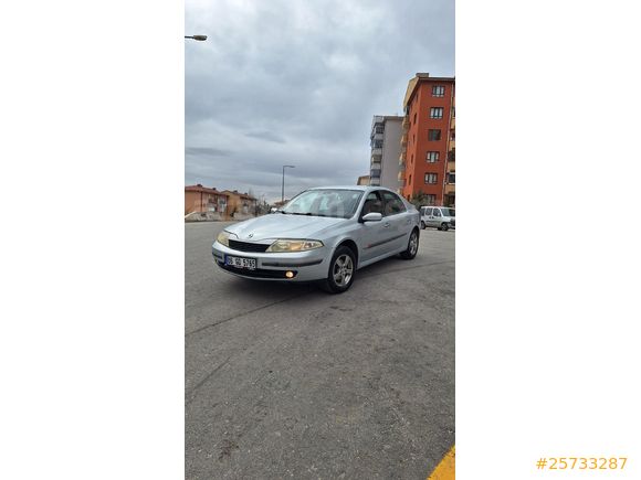 Sahibinden Değişensiz Sıfır Muayeneli Renault Laguna 1.6 Privilege 2005 Model
