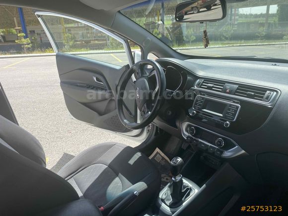 Sahibinden Kia Rio 1.4 CRDi Concept 2016 Model