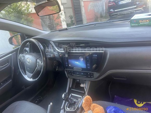 Sahibinden Toyota Corolla 1.4 D-4D Touch 2017 Model 
