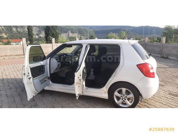 Sahibinden Skoda Fabia 1.2 Optimal 2012 Model