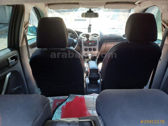 (focus 2.5) düşük km'de Ford Focus 1.6 Comfort 2011 Model