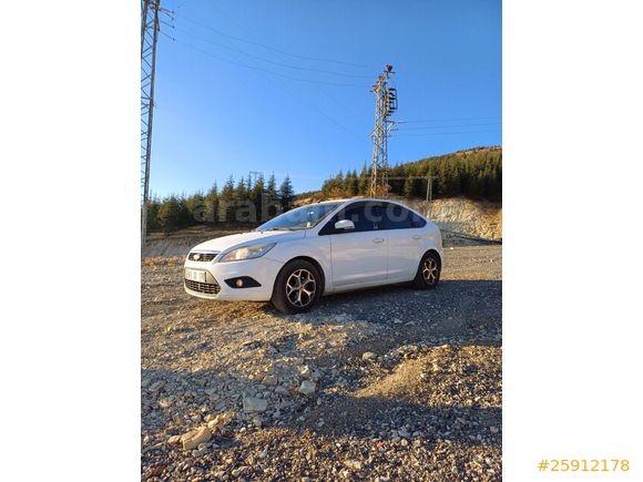 (focus 2.5) düşük km'de Ford Focus 1.6 Comfort 2011 Model