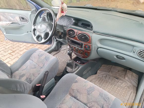 Yeni muayeneden çıktı  Renault Megane 2.0 RXT 1999 Model
