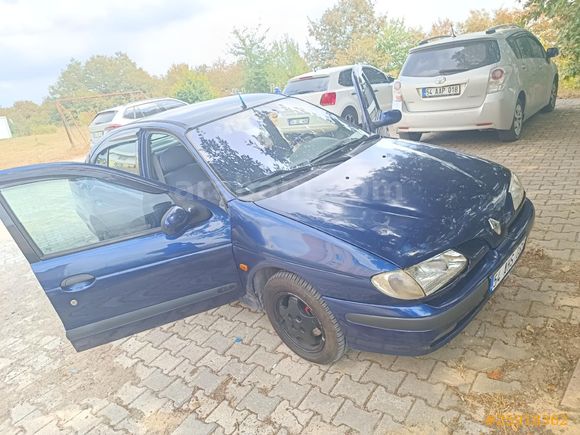 Yeni muayeneden çıktı  Renault Megane 2.0 RXT 1999 Model