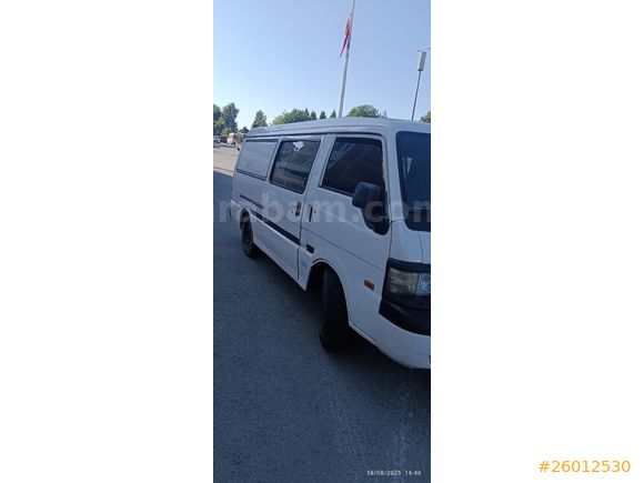 motoru ve yürüyeni garantili Mazda E 2200 panelvan Trabzon