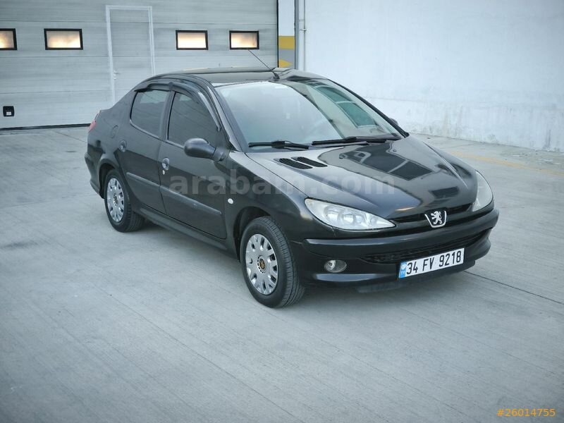 Galeriden Peugeot 206 1.4 Comfort 2009 Model İstanbul 159.000 km Siyah