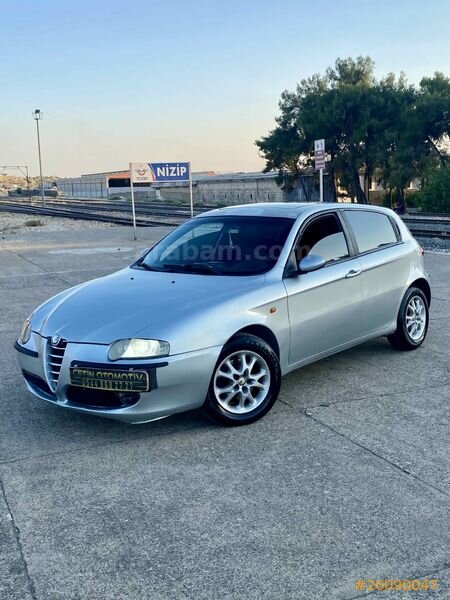 Galeriden Alfa Romeo 147 1.6 TS Progression 2003 Model Gaziantep 310.000 km Gri (Gümüş)