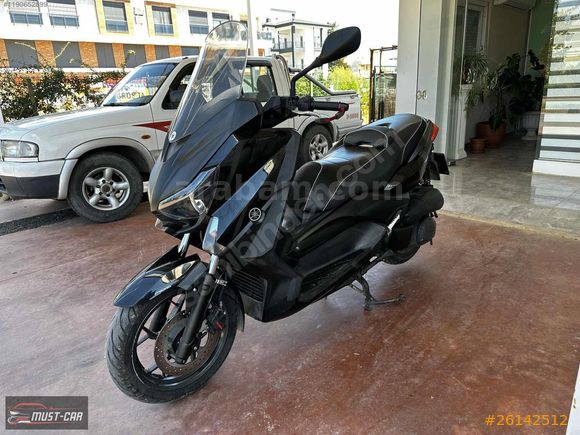 Momo Yamaha X Max 400 Momodesign 2015 Yamaha XMAX 400 ÖN ÇAMURLUK