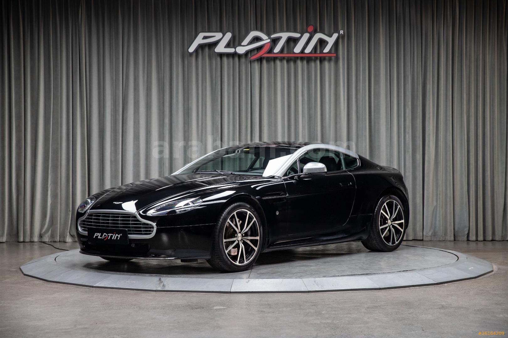Galeriden Aston Martin Vantage V8 2011 Model İstanbul 35.200 km Siyah 1