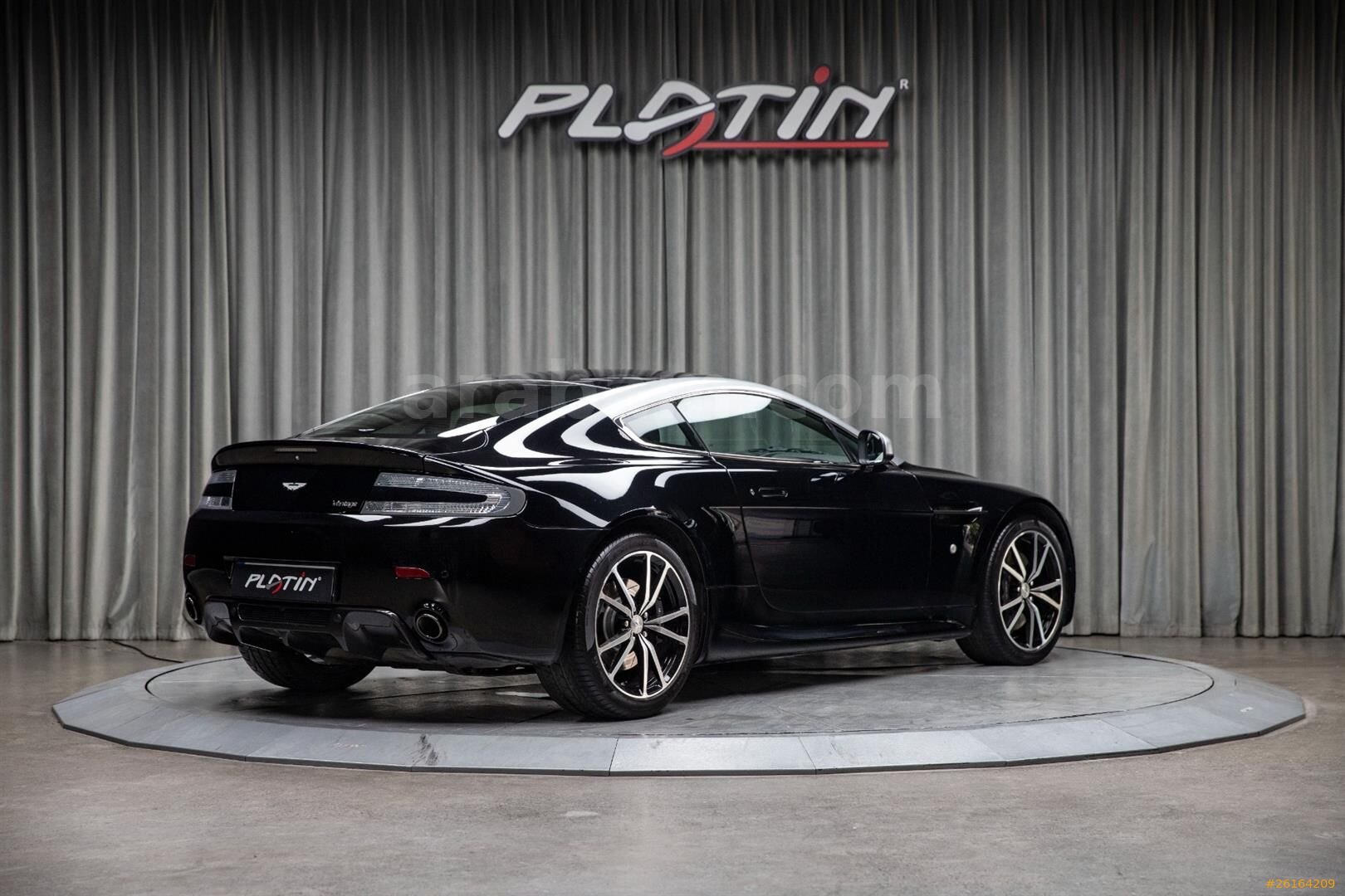 Galeriden Aston Martin Vantage V8 2011 Model İstanbul 35.200 km Siyah 6