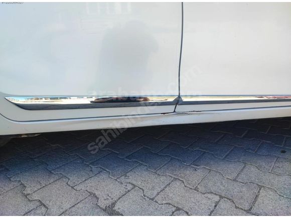 ÖĞRETMENDEN SATILIK TOYOTA