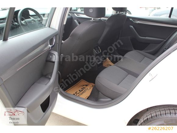 2019ÇIKIŞLI SKODA OCTAVİA 1.6 DSG STYLE 115HP 105.000KM OTOMATİK