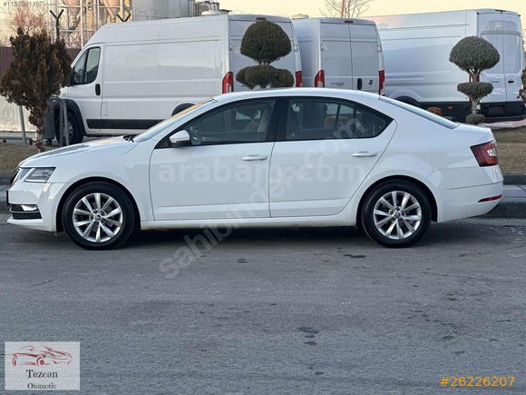 2019ÇIKIŞLI SKODA OCTAVİA 1.6 DSG STYLE 115HP 105.000KM OTOMATİK