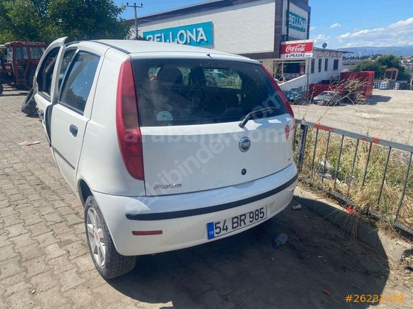 ÖZKAN OTOMOTİV DEN 2004 PUNTO PLAKALI RUHSATLI