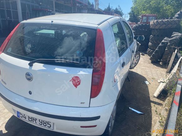 ÖZKAN OTOMOTİV DEN 2004 PUNTO PLAKALI RUHSATLI