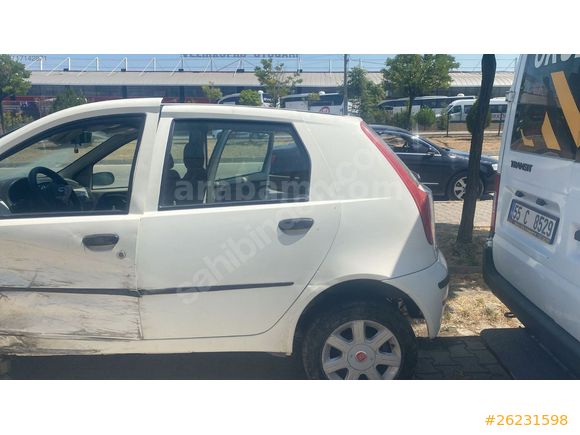 ÖZKAN OTOMOTİV DEN 2004 PUNTO PLAKALI RUHSATLI