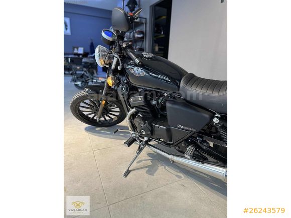 YAŞARLAR'DAN REGAL RAPTOR CAFE RACER 125 GÜÇLÜ VE ŞIK TASARIMLA