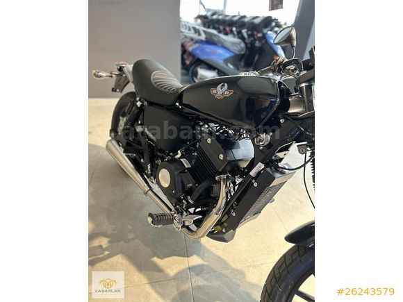 YAŞARLAR'DAN REGAL RAPTOR CAFE RACER 125 GÜÇLÜ VE ŞIK TASARIMLA