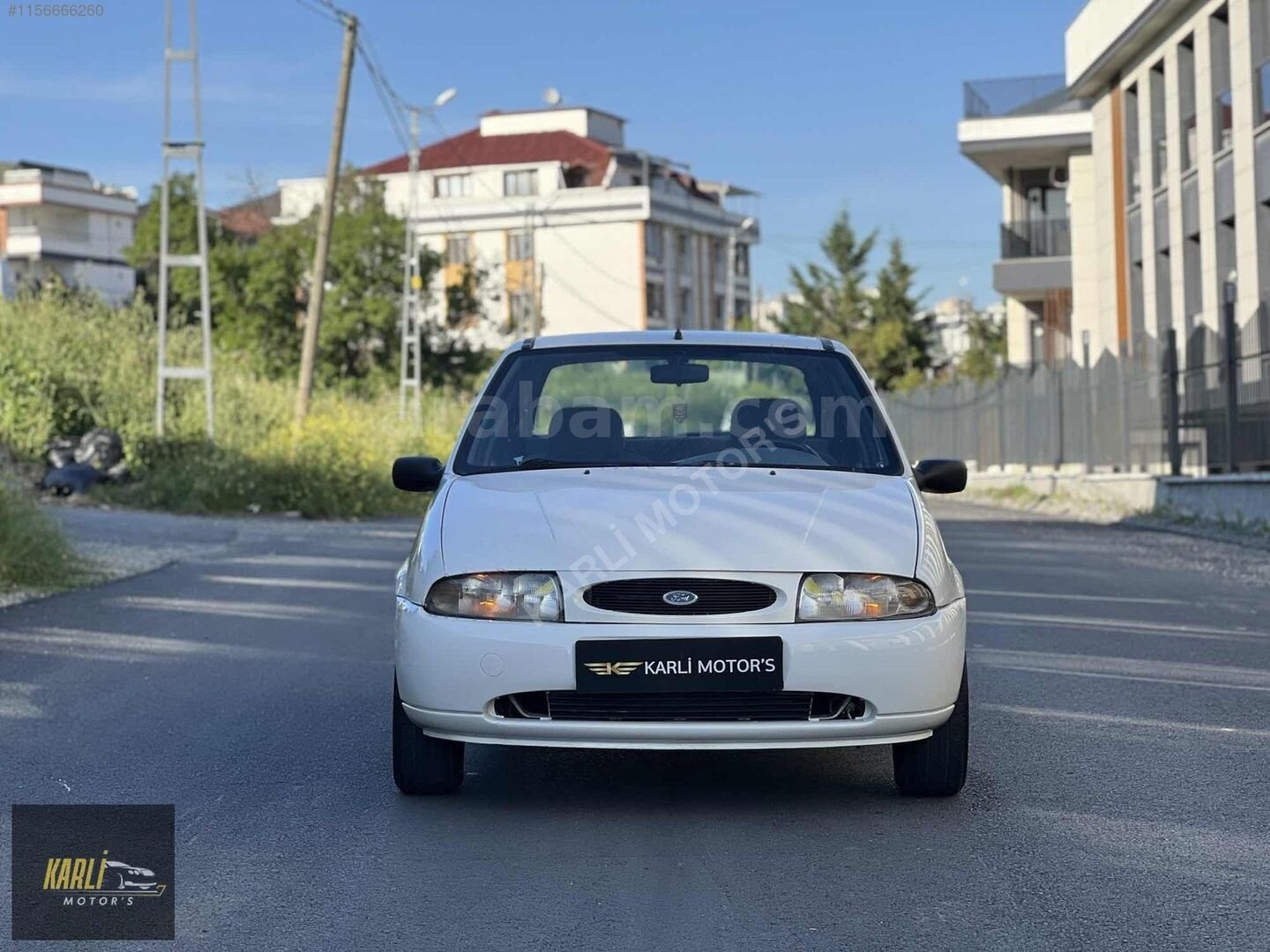 Galeriden Ford Fiesta 1.25 Flair 1998 Model İstanbul 278.000 km Beyaz 2
