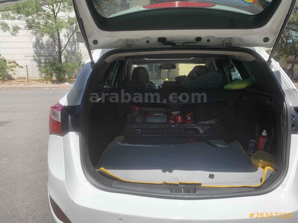 Sahibinden Hyundai i30 1.6 CRDi CW Elite 2012 Model 