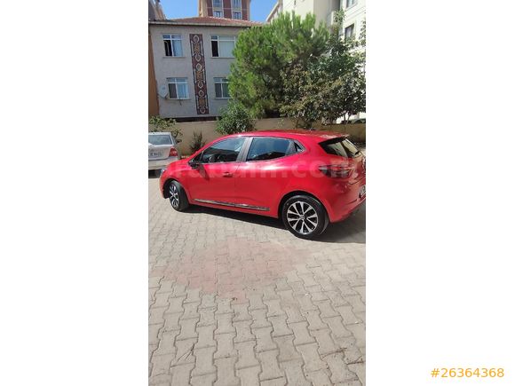 RARENTA OTO KİRALAMA'DAN RENAULT CLİO