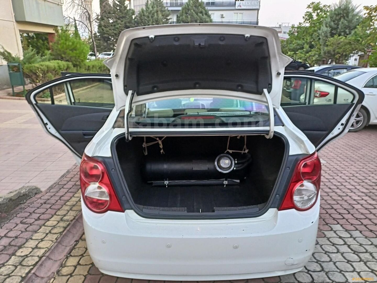 Sahibinden Chevrolet Aveo 1.4 LT 2012 Model Kahramanmaraş 200.000 km Beyaz 5