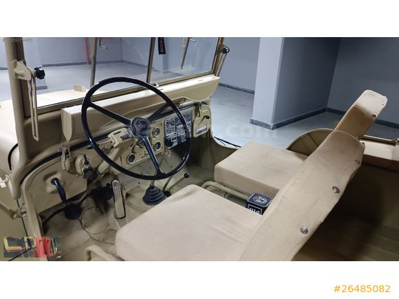 SPEED'DEN 1952 MODEL WILLYS C35 CAMEL SARISI