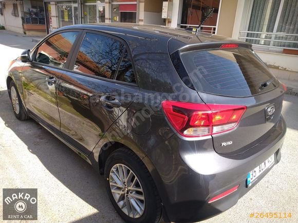 KIRMIZI RENK SEÇENEĞİ İLE KİA RİO MAKRO RENT A CAR'da