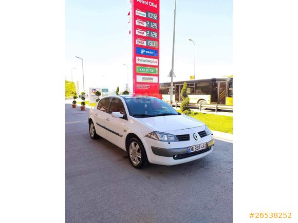 Piyasada Nadir Bulunan Sunrooflu Beyaz Megane 1.6 Dynamique 2004 Model