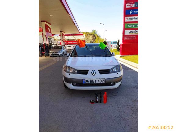 Piyasada Nadir Bulunan Sunrooflu Beyaz Megane 1.6 Dynamique 2004 Model