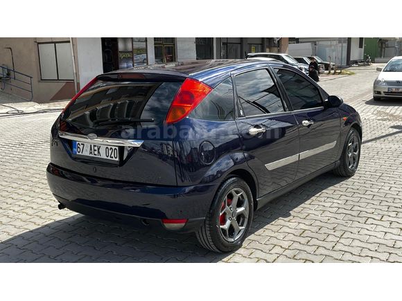 Sahibinden Ford Focus 1.6 Ghia 2001 Model