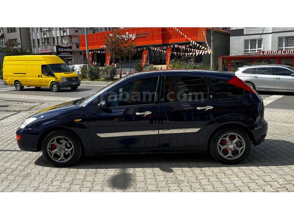 Sahibinden Ford Focus 1.6 Ghia 2001 Model