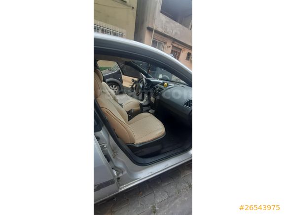 megane2  Pazarlık araç başında olur