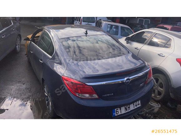 KOÇLAR OTODAN INSIGNA YANIK 2.0 dizel