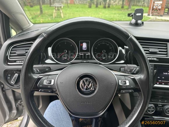 Volkswagen Golf 1.6 TDi BlueMotion Highline