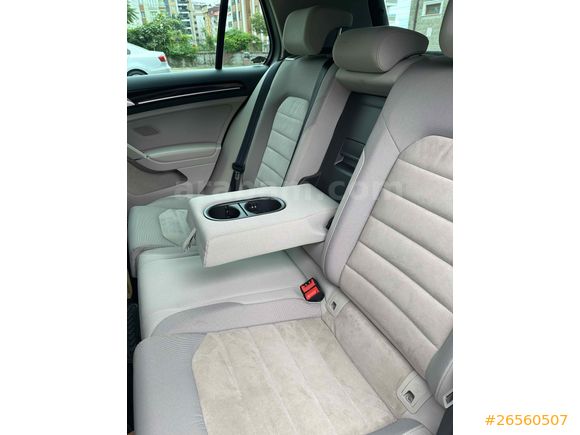 Volkswagen Golf 1.6 TDi BlueMotion Highline