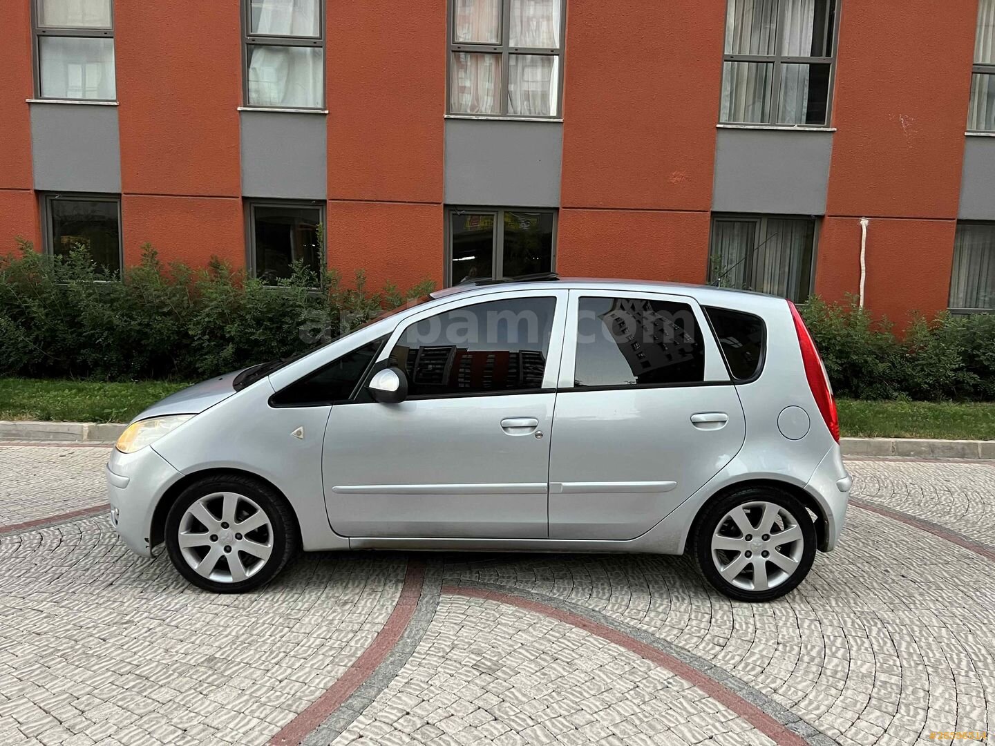 Galeriden Mitsubishi Colt 1.3 Invite 2005 Model Antalya 200.000 km Mavi 5