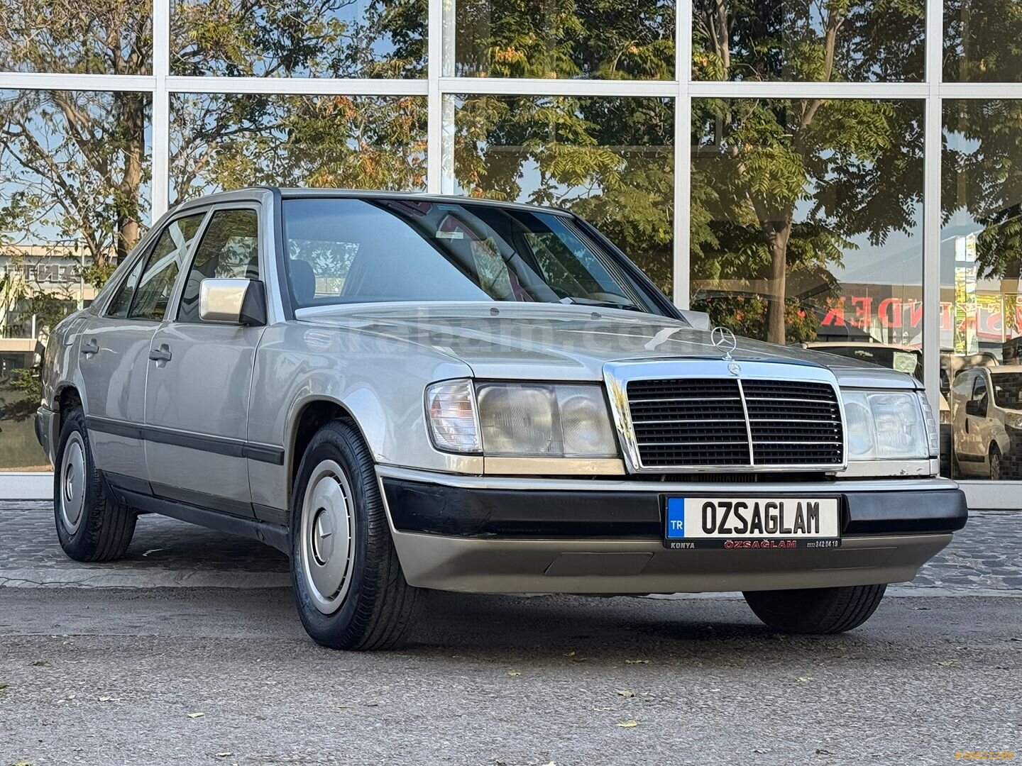 ÖZSAĞLAM'dan 1985 Model Emsalsiz Temizlikte Mercedes 230E LPG'li 2
