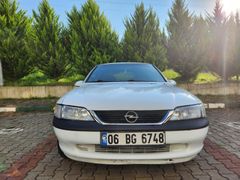Öğretim Üyesinden Opel Vectra 2.0 1997 Model