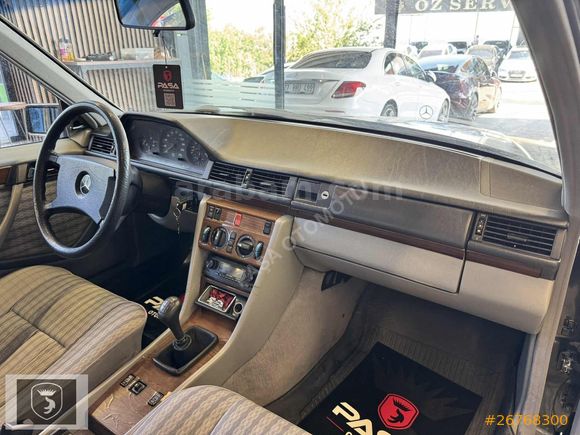 Yıldızları Üzerinde Sunroof'lu Klimalı Orijinal 200 E